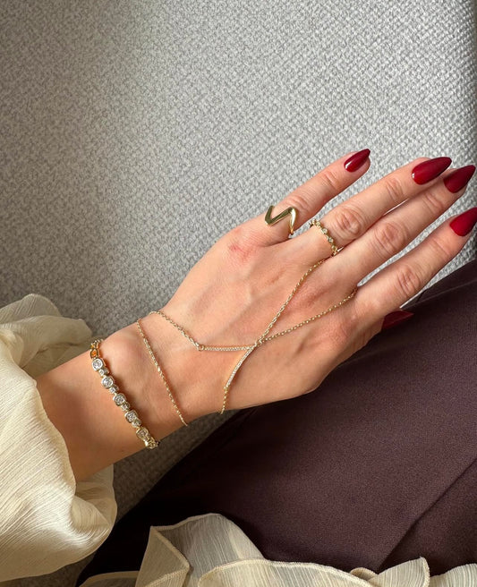 Dainty Drape handchain